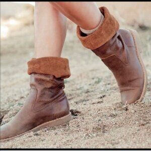 Roots genuine leather Tribe Boots